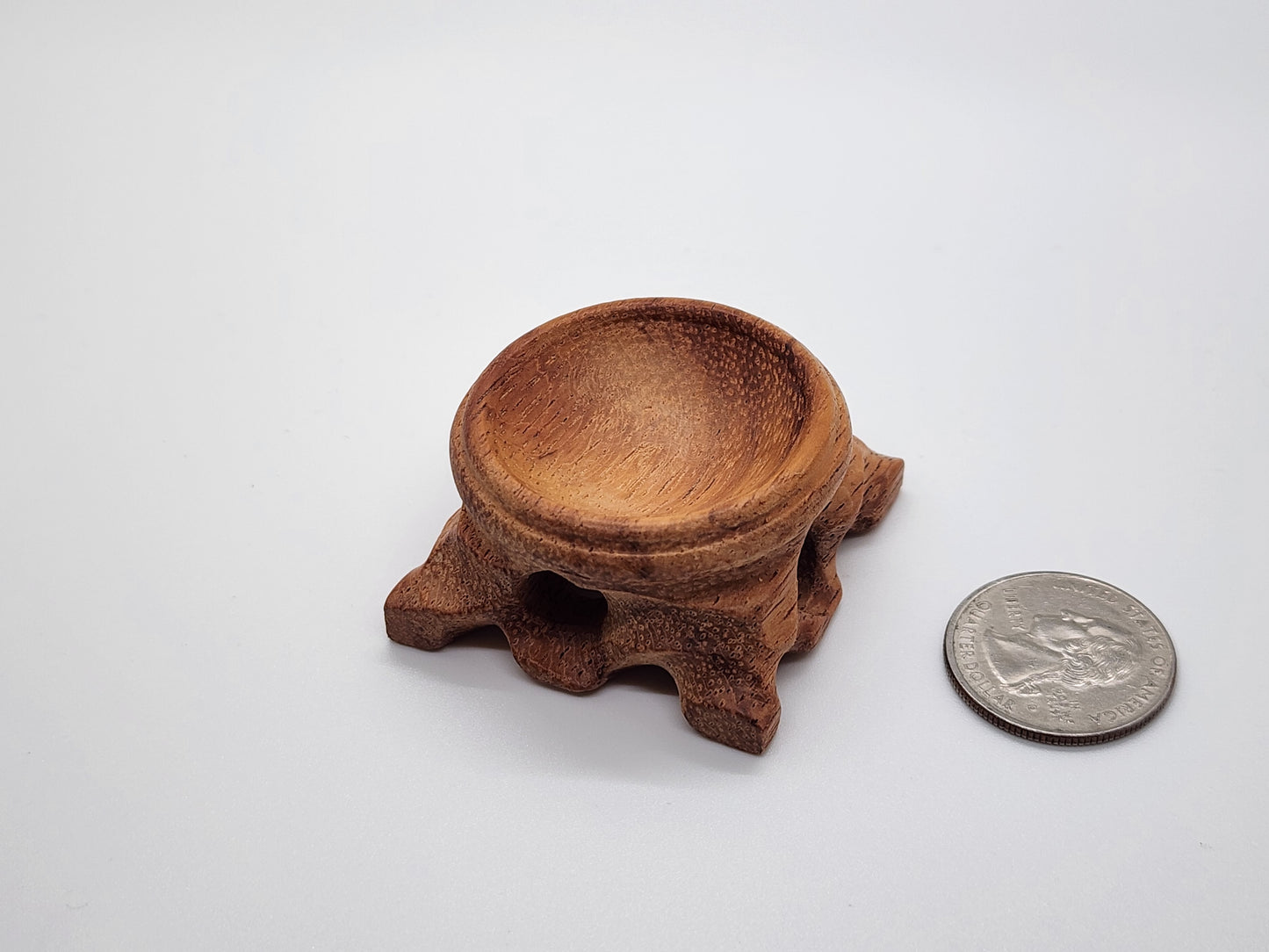 Sphere Stand - Tree Stump