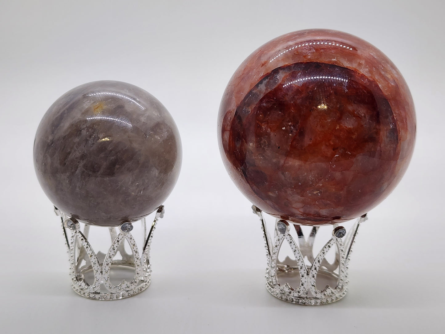 Sphere Stand - Queen's Crown