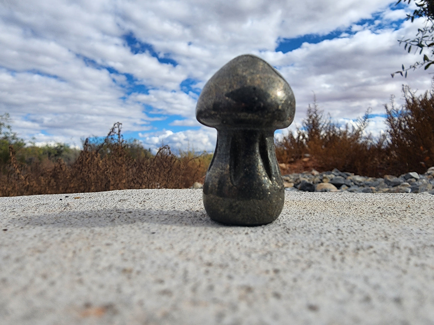 Carving  - Medium Mushroom - Multiple Stone Options - 38mm