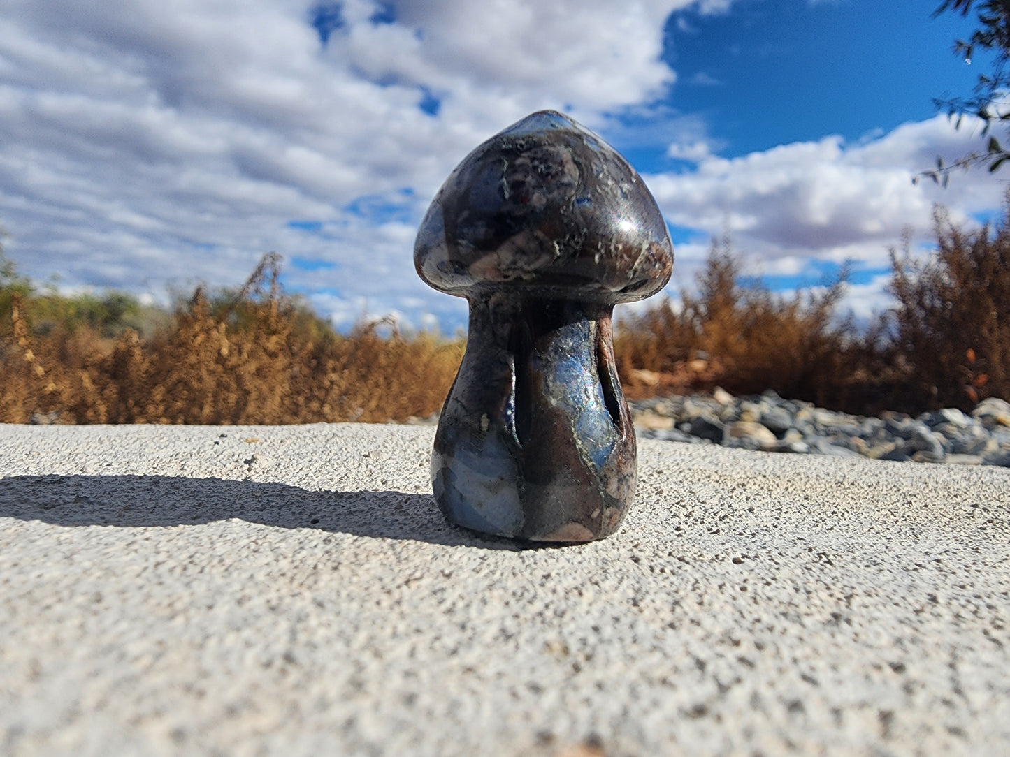 Carving  - Medium Mushroom - Multiple Stone Options - 38mm