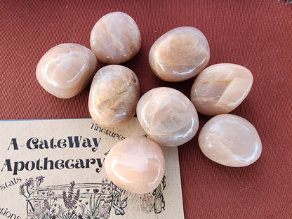 Tumble - Peach Moonstone - Multiple Size Options