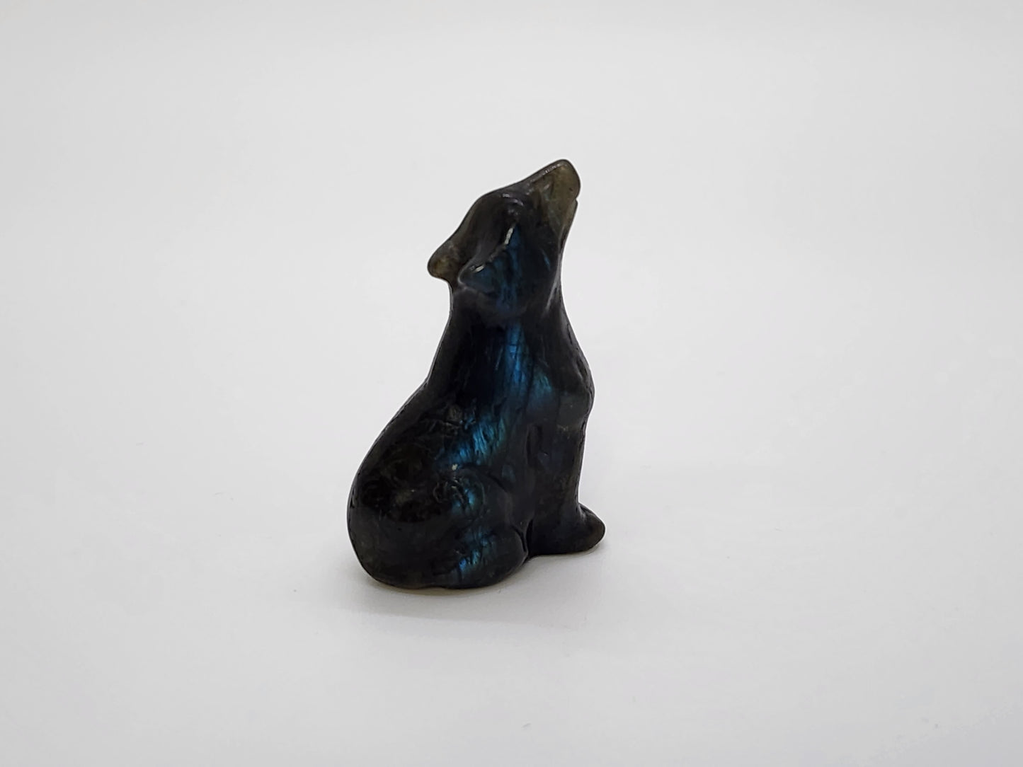 Carving - Small Howling Wolf - Multiple Stone Options - 40mm/1.5"